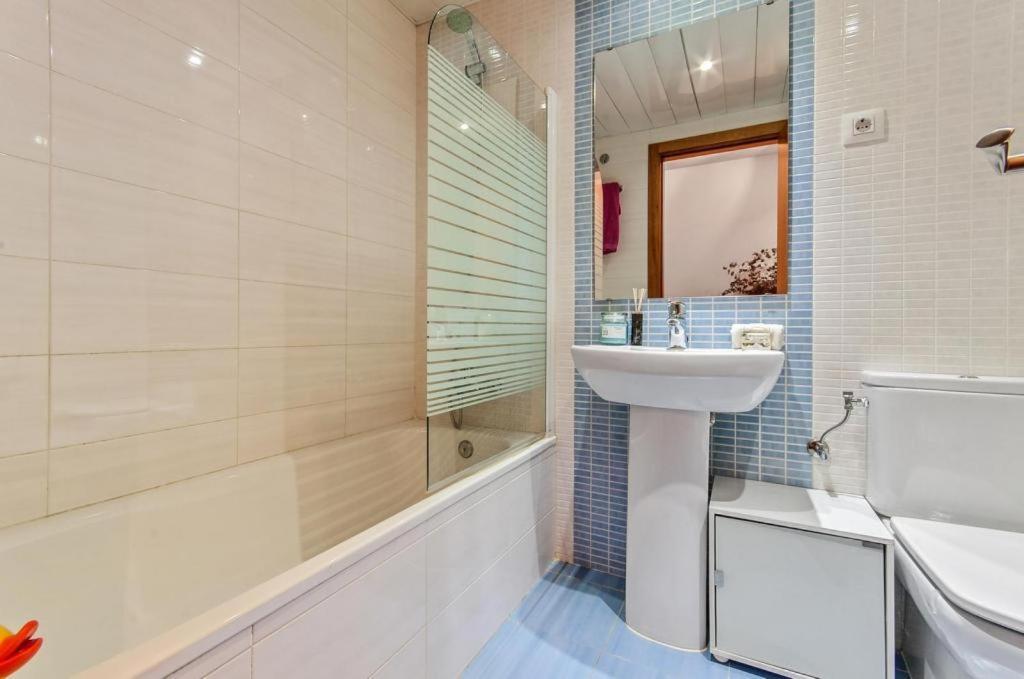 Barcelona-Forum Apartments Сант Адриа де Бесос Екстериор снимка